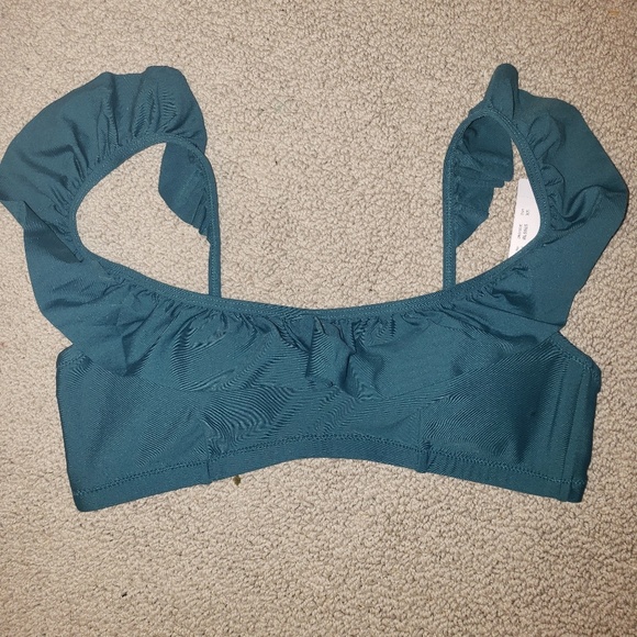 NWT J.Crew Ruffle Bikini Top - Picture 1 of 3